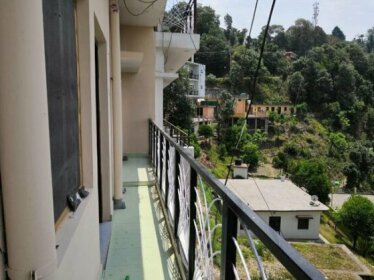 Green pine home stay