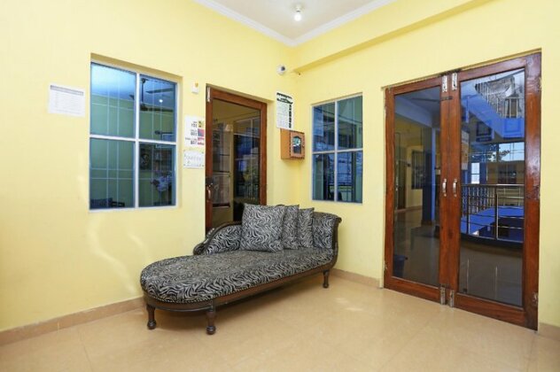 OYO 30123 Sheetal Tower - Photo4