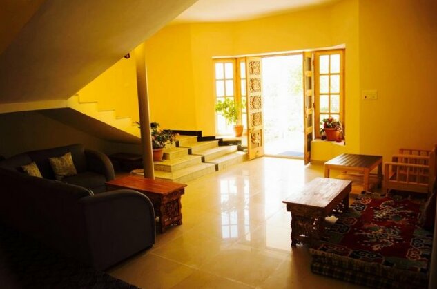 Adu's Eternal Comfort - Photo2