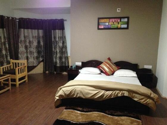 Adu's Eternal Comfort - Photo3