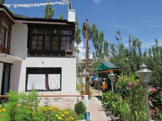 Ashoka Guest House