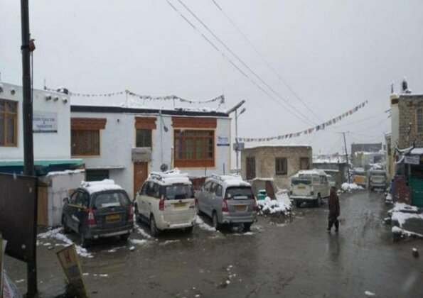 Dolphin Guest House Leh - Photo2