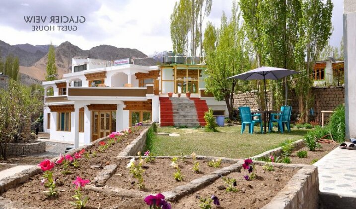 Glacier View Guest House - Photo3