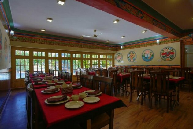 Hotel Duke Saspol - Photo2