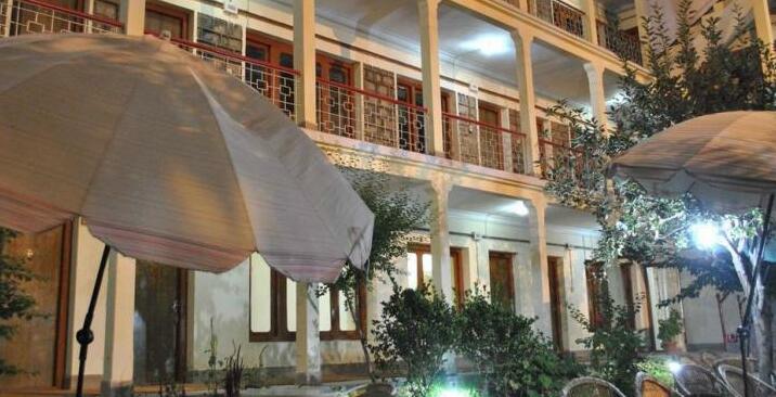 Hotel Ga-ldan Continental - Photo4