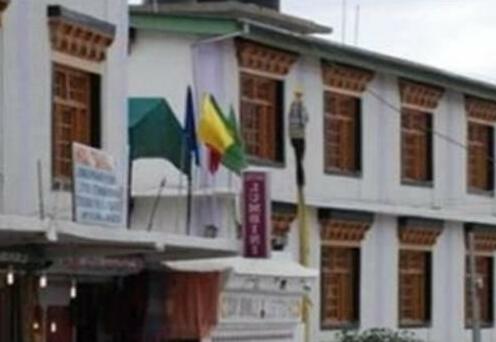 Hotel Lumbini - Photo2
