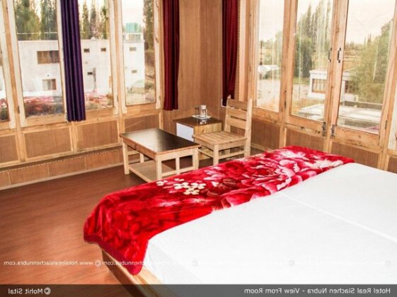 Hotel Real Siachen - Photo4