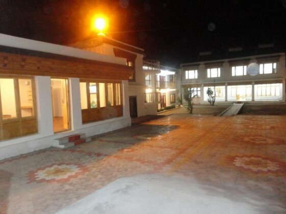 Hotel Rezang-La - Photo2