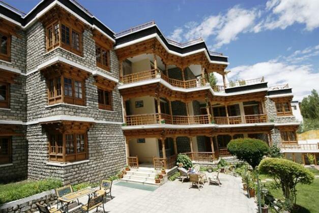 Hotel Spic-N-Span - Photo4