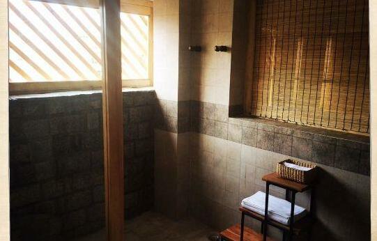 Lchang Nang Retreat - Photo2