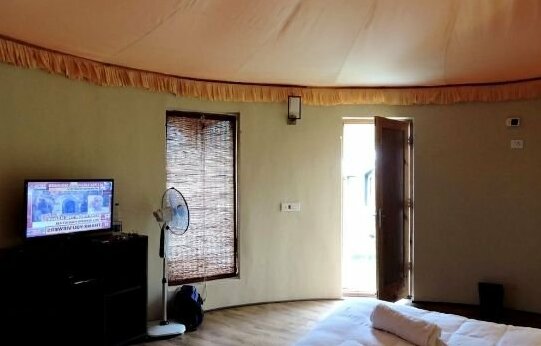 Mystique Meadows Earth Homes - Photo4