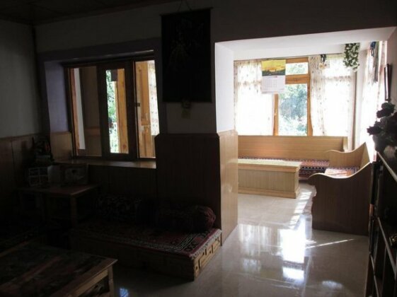 New Moon Guest House - Photo3