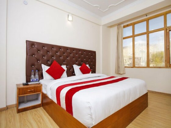 OYO 11388 Hotel Dimbir Regency - Photo3