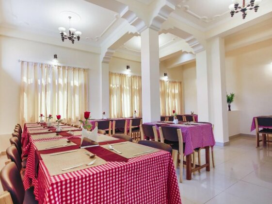 OYO 11388 Hotel Dimbir Regency - Photo4