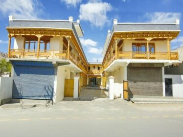 OYO 11388 Hotel Dimbir Regency