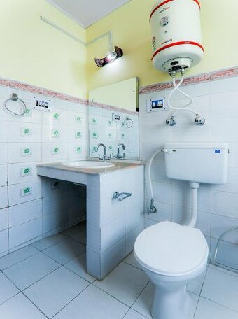 OYO 36314 Naaz Guest House - Photo4