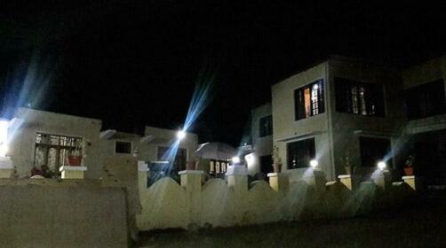 OYO 37004 City Heart Guest House Leh