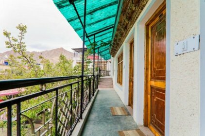 OYO 40808 Serchen Villa