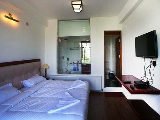 The Hotel Himalaya Leh - Photo2