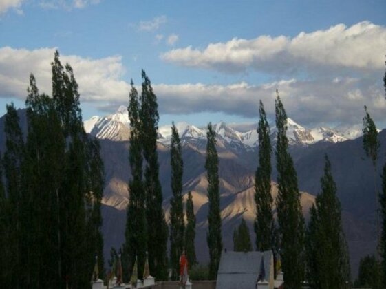 The Pangong Hotel - Photo5