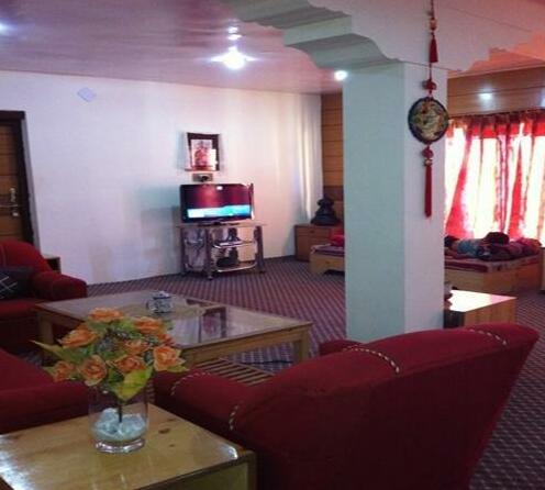 TIH Hotel Mahay Palace - Photo3