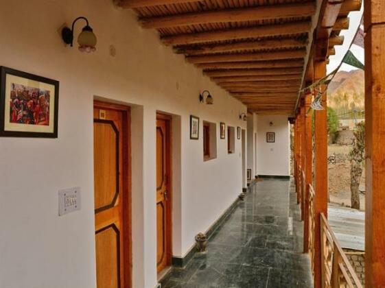 Yangphel Guest House - Photo2