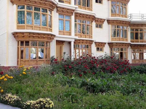 Zee Guest House