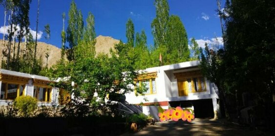 Zhawo House