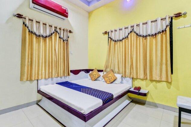 Hotel Devhade Residency