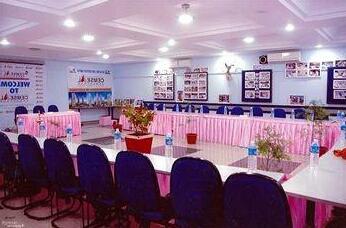 Hill View International - Photo3