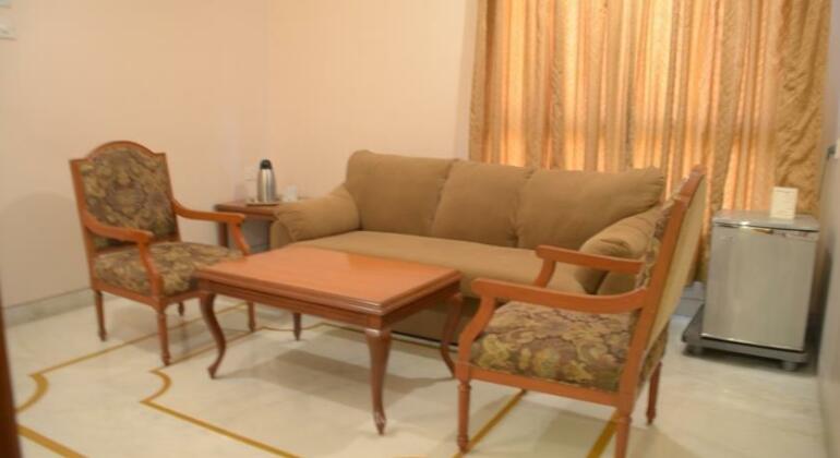 Kailash Parbat Hotel - Photo4