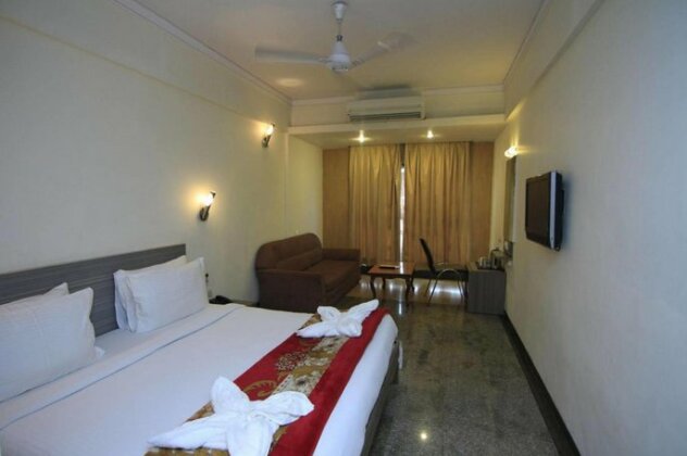 OYO 12422 Kumar Resort - Photo2