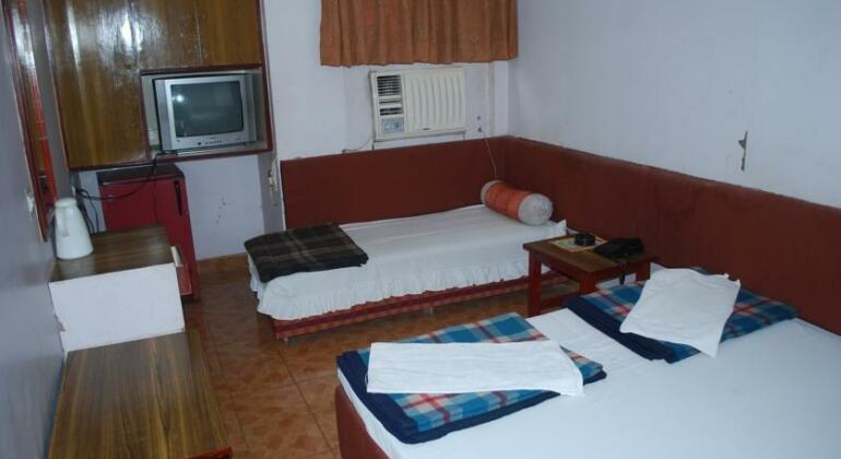 Charans Guest House - Photo3