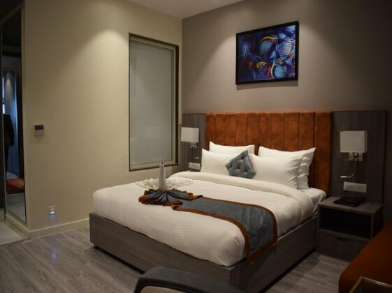 Deep Clarks Inn Lucknow - Photo5