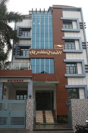 Hotel Golden Sky