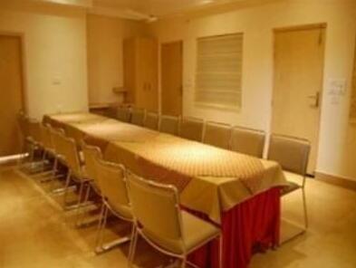 Hotel Rest Inn - Photo4