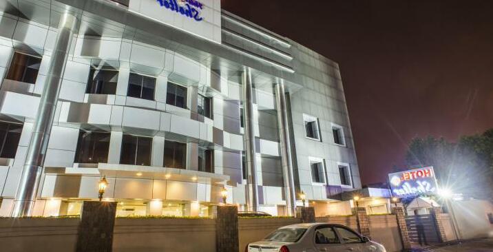 Hotel Shelter Lucknow - Photo2