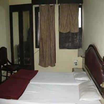 Oasis International - Photo5
