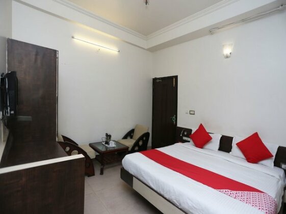 OYO 19334 Flagship Shanta Inn Charbagh - Photo2
