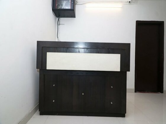 OYO 24051 Flagship Shubh Inn Gomti Nagar - Photo5