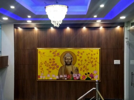 OYO 24527 Hotel Lotus - Photo4