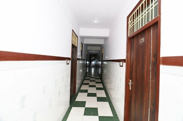 OYO 24585 Pr Palace - Photo4