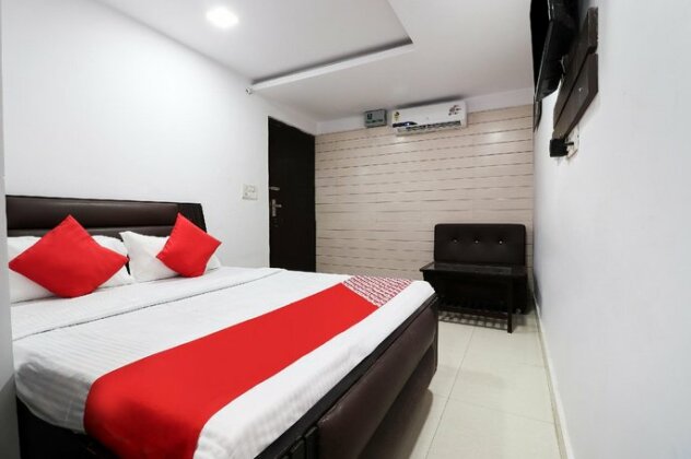 OYO 40245 Hotel Crazy Singh - Photo5