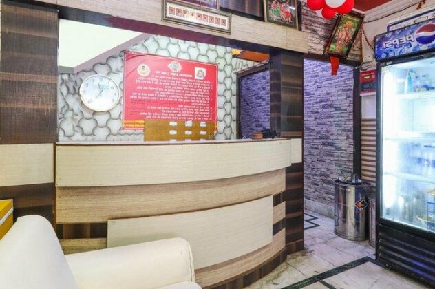 OYO 60098 Radhey Inn - Photo2