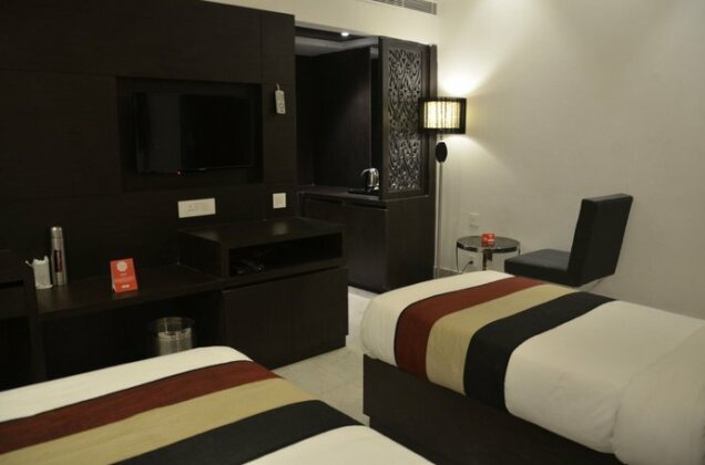 OYO 8175 Crossroad Premium - Photo4