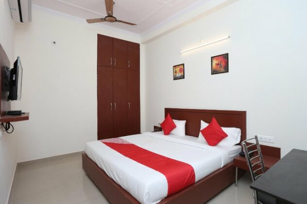 OYO Flagship 39716 Sarovar Inn