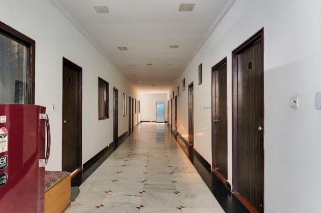 OYO Flagship 39799 Pacific Inn Saver - Photo2