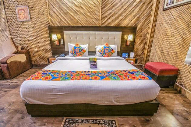 OYO Rooms Heritage Charbagh - Photo5