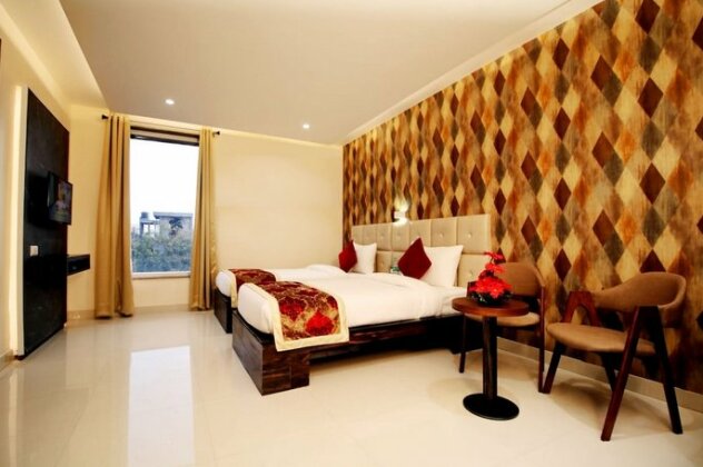 Pinnacle by 1589 Hotels - Photo4
