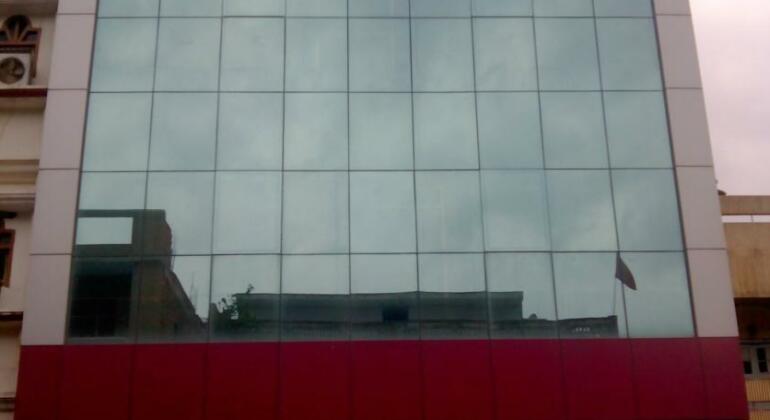 R K International - Photo2